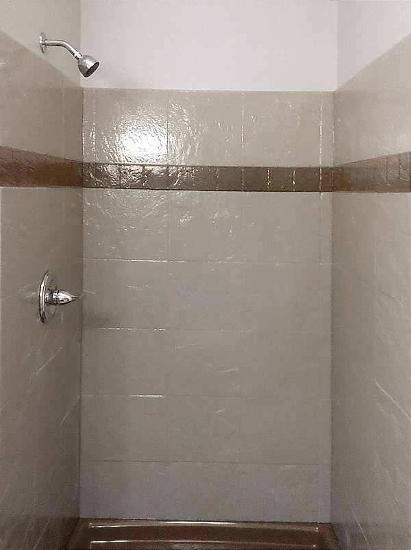 Onyx bathroom with strip inlay